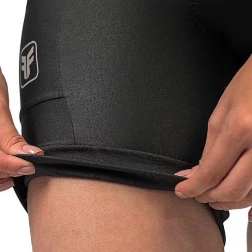 BERMUDA CICLISMO FEMININA FREE FORCE BASIC PRETA COM BOLSO