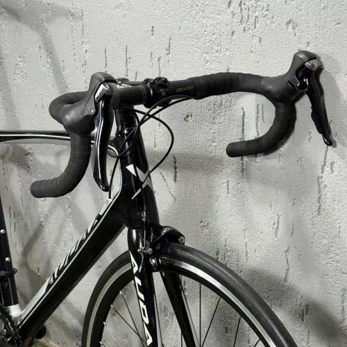 BICICLETA AUDAX VENTUS 3000 CARBON SHIMANO 105 22V PTO/GRAF 