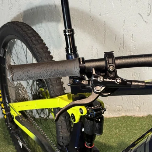 BICICLETA ELETRICA OGGI POTENZA SPORT CARBON AZL/AMR TAM L