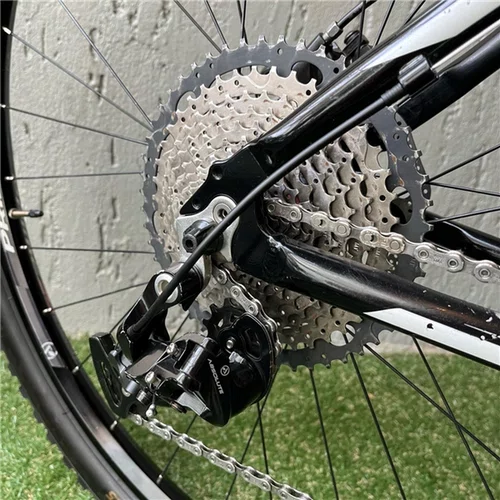 BICICLETA HIGH ONE OPTIMUS 29 TAM 18 PRETO/BRANCA