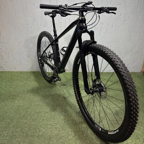 BICICLETA OGGI AGILE PRO CARBON SHIMANO XT 12V FOX 32 PTO 17