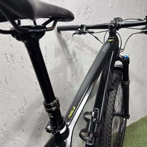 BICICLETA OGGI AGILE PRO CARBON SHIMANO XT 12V FOX 32 PTO 17