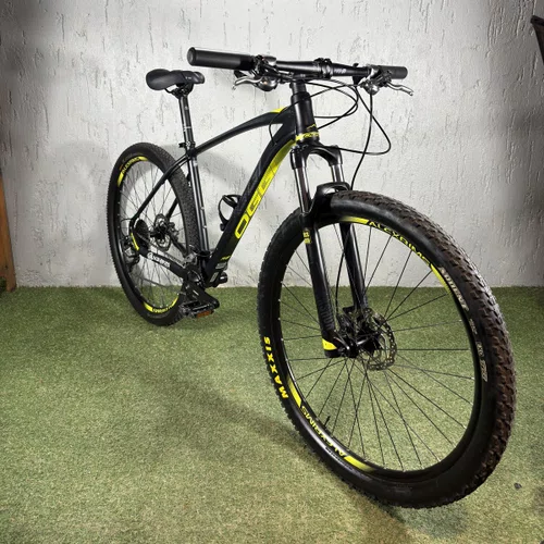 BICICLETA OGGI BIG WHEEL 7.2 2019 SHIMANO 18V PTO/AMR TAM 19