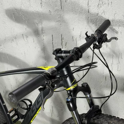 BICICLETA OGGI BIG WHEEL 7.2 2019 SHIMANO 18V PTO/AMR TAM 19