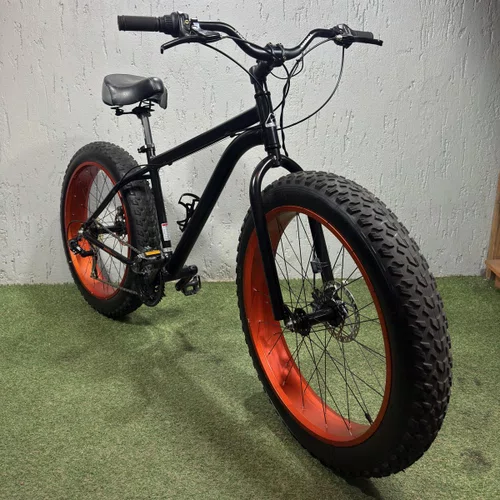 BICICLETA OZARK TRAIL FAT TIRE ARO 26 SHIMANO TOURNEY 21V 
