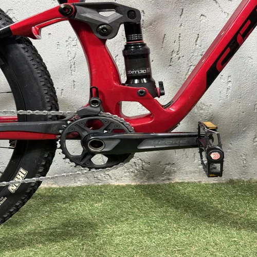 BICICLETA SENSE INVICTUS PRO CARBON  DEORE 12V VERM TAM S 