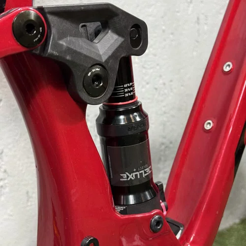 BICICLETA SENSE INVICTUS PRO CARBON  DEORE 12V VERM TAM S 