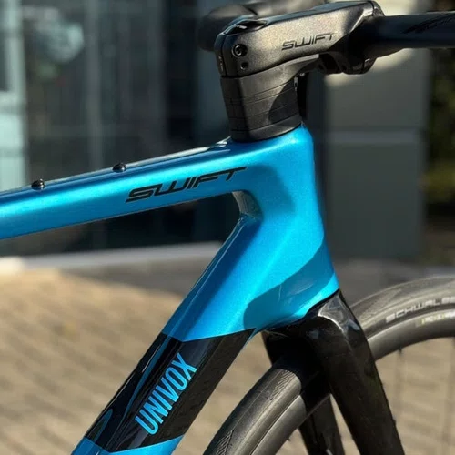 BICICLETA SPEED CARBONO SWIFT UNIVOX COMP DISC 2025 AZUL/PRE