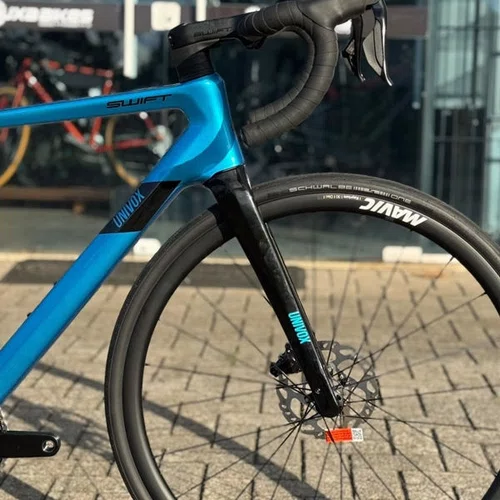 BICICLETA SPEED CARBONO SWIFT UNIVOX COMP DISC 2025 AZUL/PRE