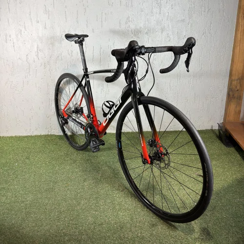 BICICLETA SPEED OGGI CARBON SHIMANO 105 22V PRETA/VERM TAM M