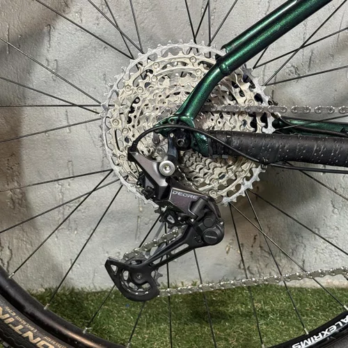 BICICLETA TREK MARLIN 7 ARO 29 12V SHIMANO CAMALEÃO TAM M