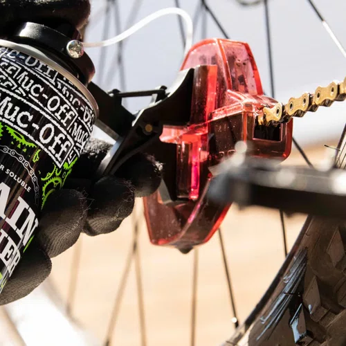 DESENGRAXANTE MUC-OFF BIO CHAIN DOC LIMPADOR CORRENTE SPRAY