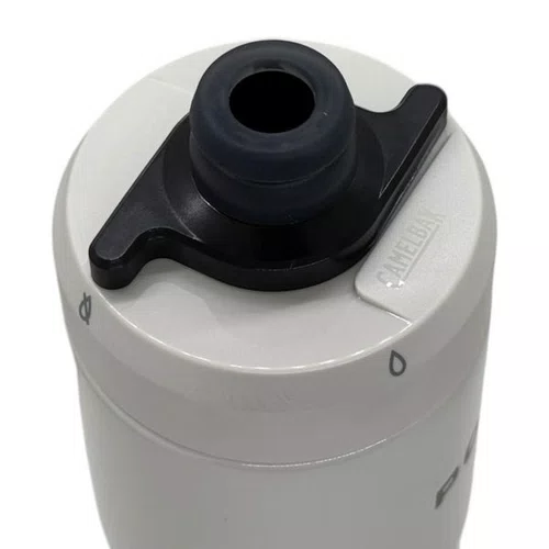GARRAFA CAMELBAK PODIUM VACUUM INOX 18H FRIA 650ML BEGE