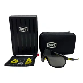 ÓCULOS ESPORTIVO 100% RACETRAP GLOSS BLACK SMOKE LENS