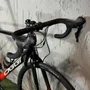 BICICLETA SPEED OGGI CARBON SHIMANO 105 22V PRETA/VERM TAM M
